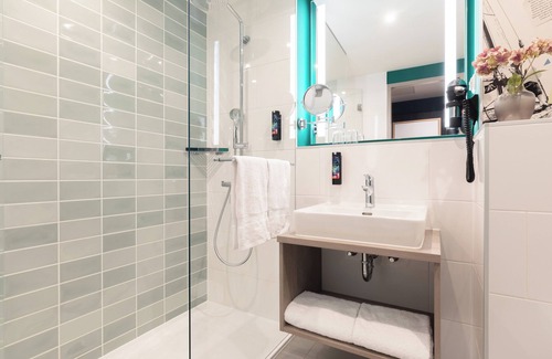 Konstanz-Industriegebiet Hotel | Holiday Inn - the niu, Flower Konstanz by IHG