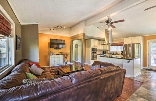Eureka Springs House | Holiday Island Home Hot Tub and Wood Stove!