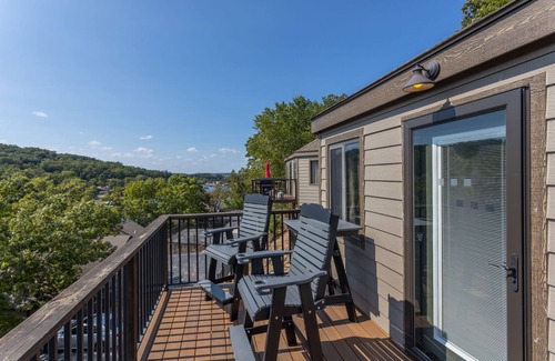 Osage Beach Villa | Holiday Shores 24 - Beautiful Villa with Resort Amenities!
