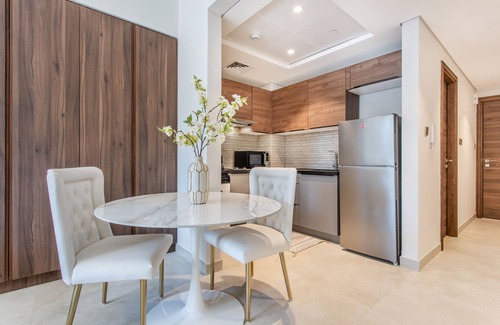 Jumeirah Village Apartment | Holiday Studio In JVC 0107, Dubai