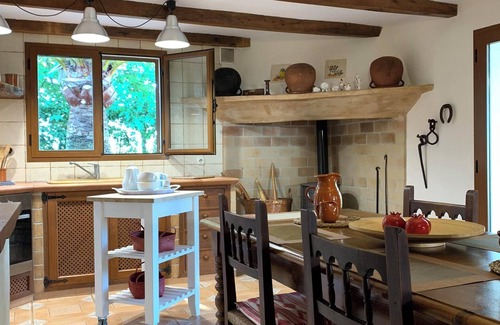 Alcudia Villa | Holiday Villa Can Corro with Mountain View, Wi-Fi, A/C, Pool, Garden & Terrace