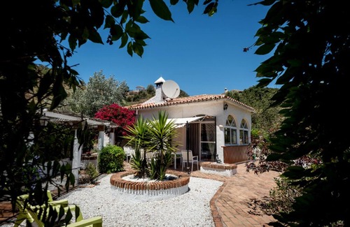 Almogia Villa | Holiday Villa with Swimming Pool, Almogia