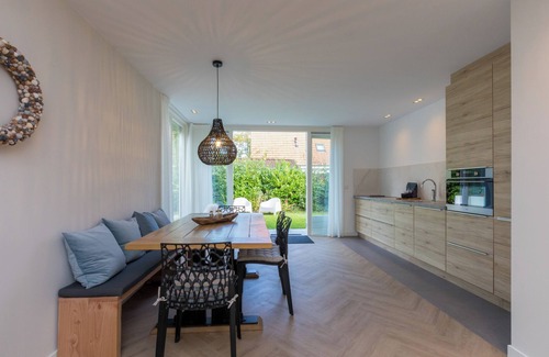 Oostkapelle Ski Chalet | Holidayhome - Oosterpark 76 | Oostkapelle