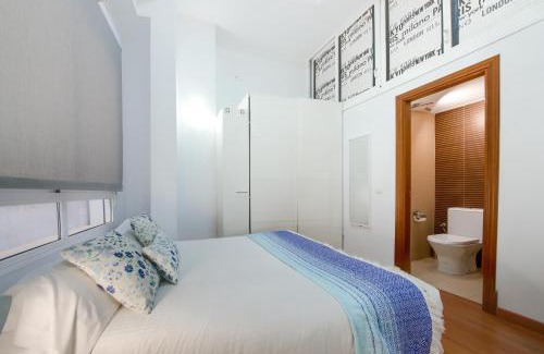 San Felipe Neri Apartment | Holidays2Malaga Carreteria 97 Loft High Speed WIFI