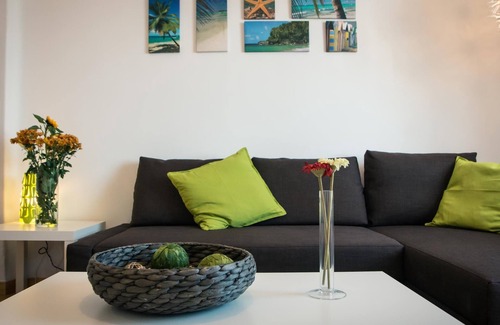 Ensanche Centro Apartment | Holidays2Malaga Heredia 3 bedrooms & 2 bathrooms