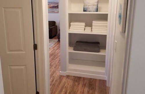 Richland House | Holland House Hanford Beach Bungalow