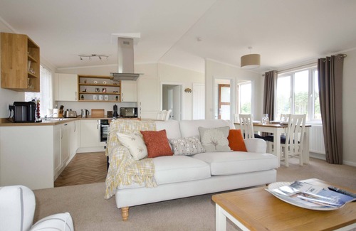 Acomb Cabin | Hollicarrs - Woodland Lodge