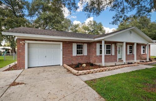 Lakeland House | hollingsworth lake spacious house