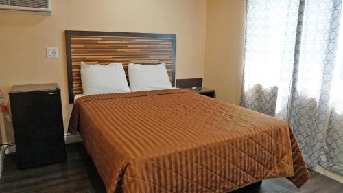 Inglewood Hotel | Holly Crest Hotel - Los Angeles, LAX Airport