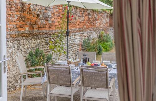 South Creake House | Holly House