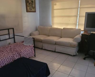 Lake Worth House | HolydayPalmBeachPoolHouse99fourPersonamin3 to5PersPartyPerBedroom