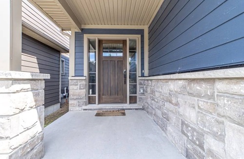 Grand Bend House | Home Away from Home in Grand Bend - 5 mins walk to the beach!