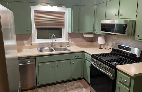 Southeast Pensacola House | Home away from Home at Shaded Oaks
