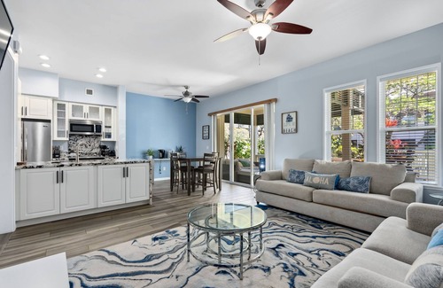 Kapolei Condo | Home Away from Home, Beach Villa!