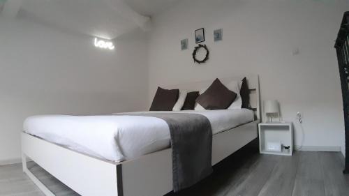 Grbavica Apartment | Home away from home