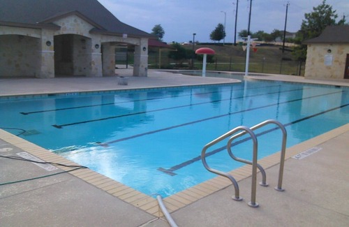 Southside House | Home away from Home-Lackland Graduation *BMT*/Sea World & Six Flags Family Vaca