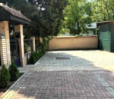 Kisela Voda Apartment | Home Base Apartments
