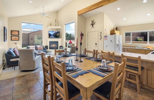 Moab South Valley House | Home by Parks & Downtown | Pool Access + Hot Tub!