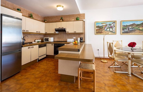 Las Palmas de Gran Canaria Apartment | Homerez - Apartment in Las Palmas, Terrace