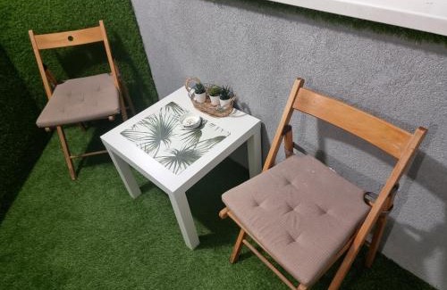 Dniprovs'kyi District Apartment | Home Hotel Apartments on Livoberezhna