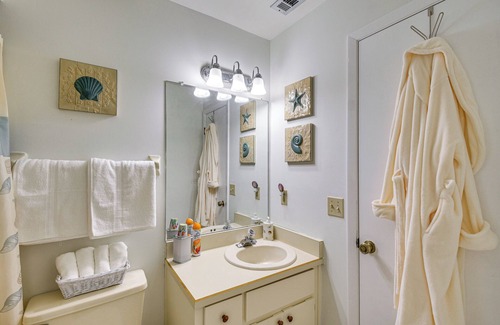 Georgetowne House | Home Near Daytona Speedway, Dining + Beaches!