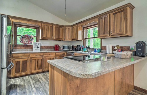 Dandridge House | Home on Douglas Lake - Fish & Kayak!