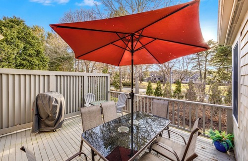Yarmouth Port Condo | Home On Kings Way Golf Club