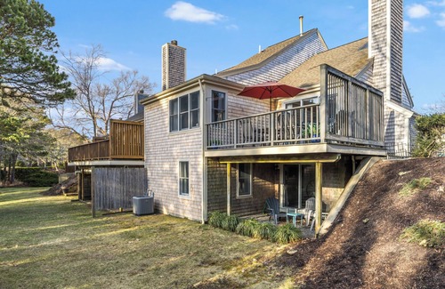 Yarmouth Port Condo | Home On Kings Way Golf Club