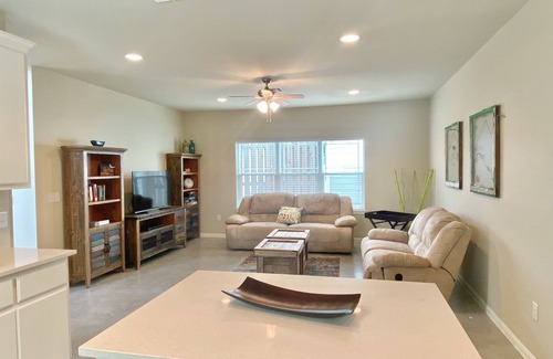 Liberty Hill House | Home on the Grange - Downtown Liberty Hill