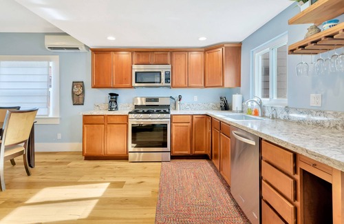 Paso Robles House | Home Squared 2 Bed/2 Bath Walk to Square
