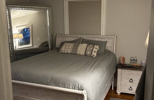 Peabody House | Home to your self quiet tuck away 5 min from downtown salem