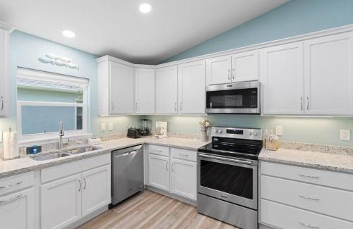 Palm Coast House | Home Walk to Beach, Biking,Golf,Games, Firepit