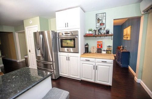 Newark House | Home with Free Tesla Charger in Christiana