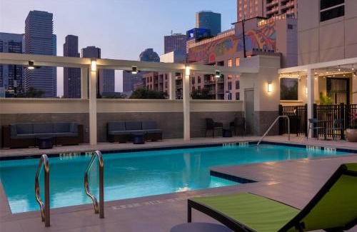 Central Business District Hotel | Home2 Suites By Hilton Houston Downtown Convention Center