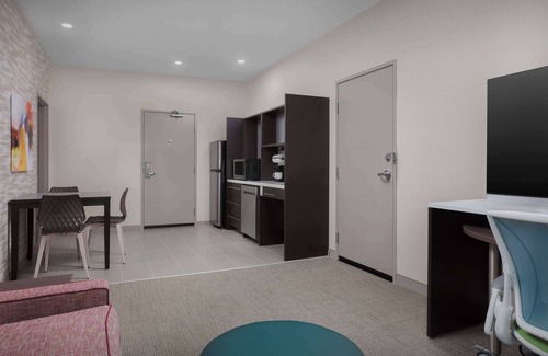 Bonanza Hotel | Home2 Suites By Hilton Laredo North