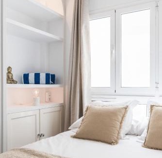 Las Palmas de Gran Canaria Apartment | Home2Book Bright Beachside Studio Las Canteras