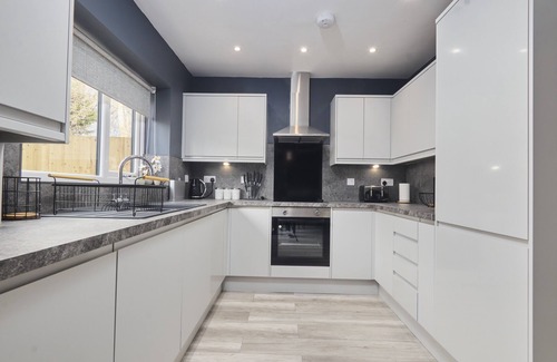 Chapeltown House | Homebird Property - The Willows