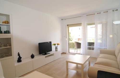 Malgrat de Mar Apartment | HomeHolidaysRentals Lorraine