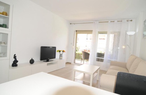 Malgrat de Mar Apartment | HomeHolidaysRentals Lorraine