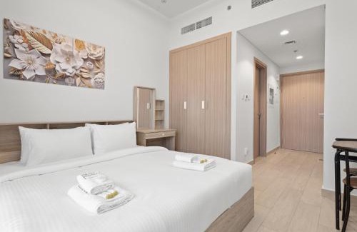 Dubai Apartment | Homely Bliss Studio in Azizi Riviera