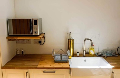 Porthleven Cottage | Homely Cottage w/Sun Terrace, Short Walk to Beach
