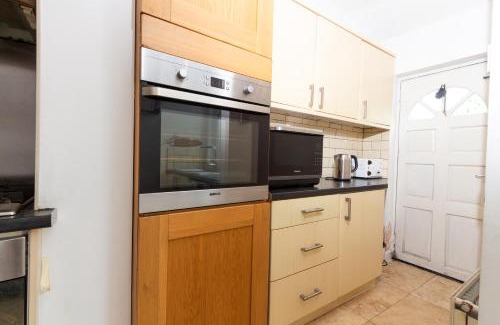 Offerton Apartment | Homely Ensuite Room near City Centre