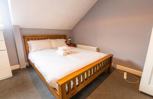 Offerton Apartment | Homely Ensuite Room near City Centre
