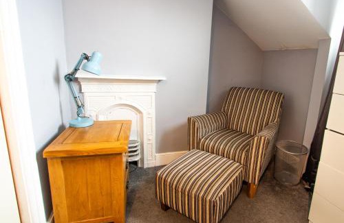 Offerton Apartment | Homely Ensuite Room near City Centre