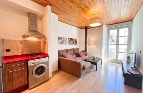 La Goleta Apartment | Homely Málaga Carretería con piscina