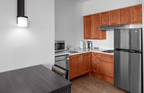 Oldsmar House | Homely Tampa Haven: Kitchen Suites near Clearwater Beach | 2 Units