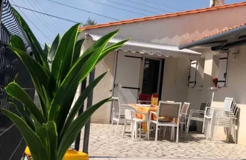 Saint-Georges-de-Didonne Villa | Homerez - Villa in Saint-Georges-de-Didonne.