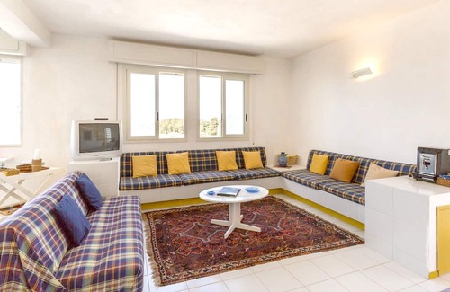 Punta Braccetto Apartment | Homerez - 40 m away from the beach! Appartement for 4 ppl. at Punta Braccetto
