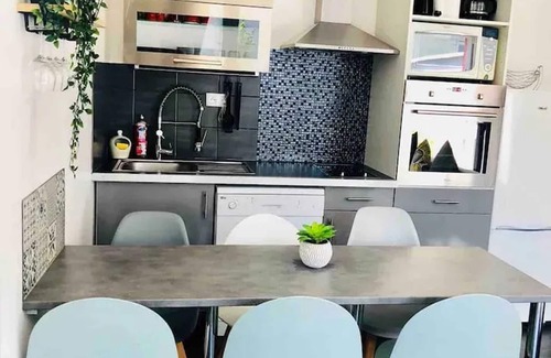 Vitry-sur-Seine Apartment | Homerez - Apartment in Vitry-sur-Seine