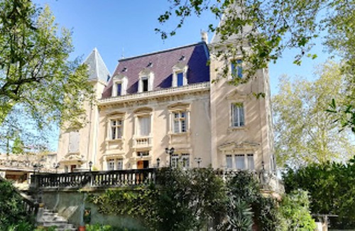 Violes Apartment | Homerez - Appartement 11 km away from the beach for 2 ppl. with shared pool